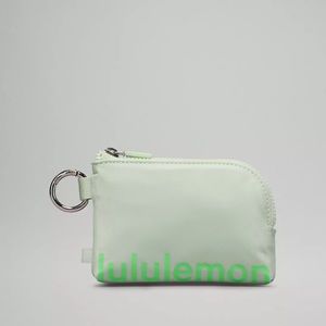Lululemon Clippable Card Pouch NWT - Kohlrabi Green / Pistachio